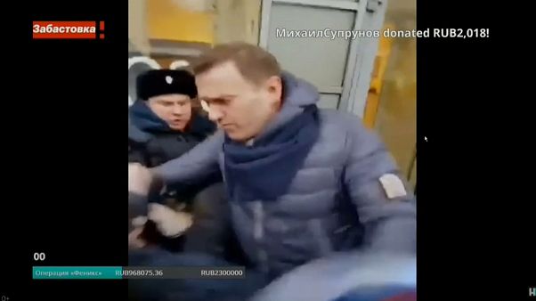Putin-Kritiker Nawalny während seiner Verhaftung in Moskau Putin-Kritiker Nawalny während seiner Verhaftung in Moskau