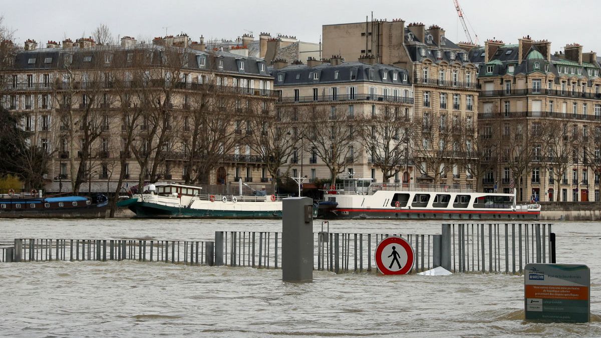 Παρίσι: Νέα αύξηση της στάθμης του Σηκουάνα