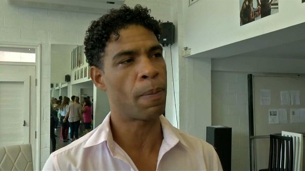 Acosta estrena en La Habana el ballet Rooster con música de los Stones Acosta estrena en La Habana el ballet Rooster con música de los Stones