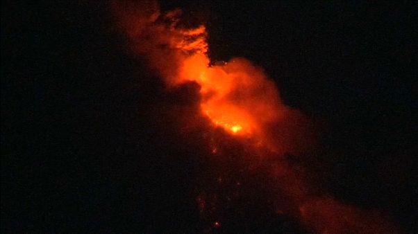 Mayon volcano spews lava in central Philippines Mayon volcano spews lava in central Philippines