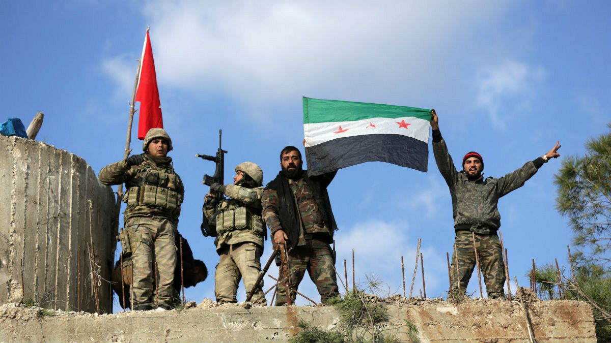 نیروهای ترکیه در کنار نیروهای ارتش آزاد سوریه در عفرین