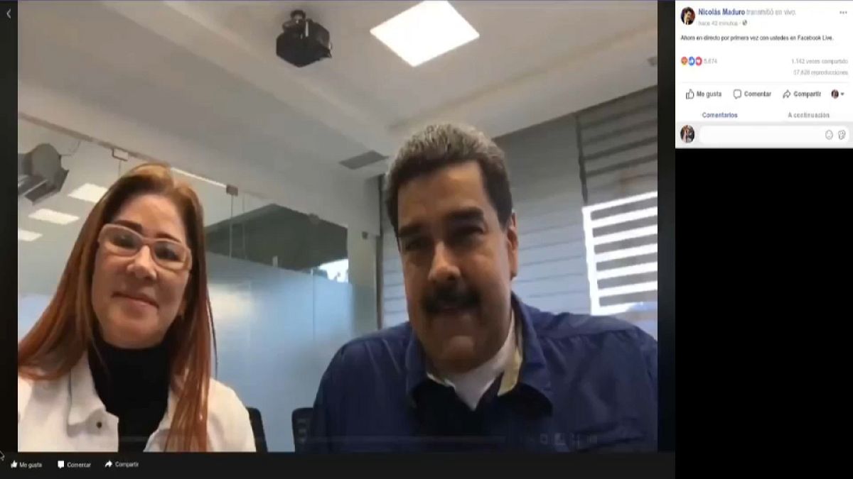 Primo Facebook live per Maduro, ma non va proprio benissimo