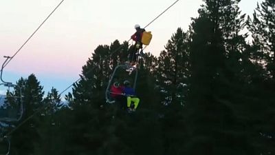 Avusturya'da mahsur kalan 150 kayakçı kurtarıldı
