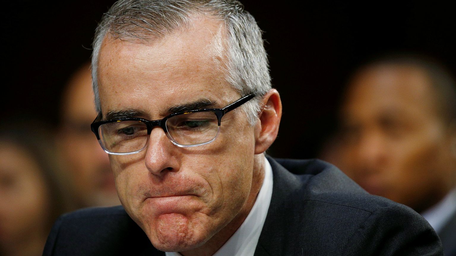 Trump'ın eleştirdiği FBI'ın iki numarası McCabe istifa etti