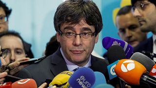 Katalonya Parlamentosu siyasi belirsizliği bitirmek amacıyla toplanıyor