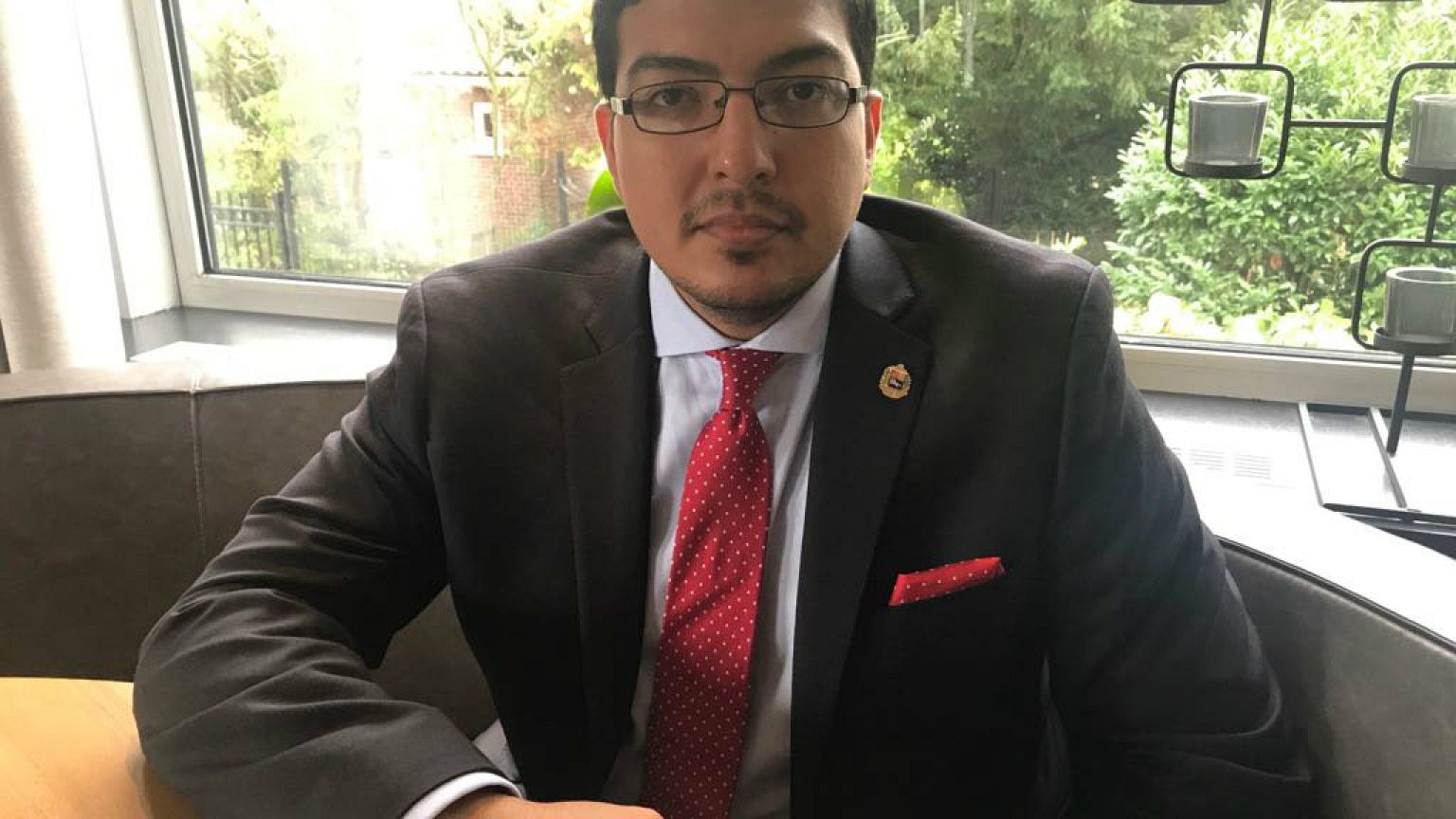 "Necesitamos ayuda para proteger la vida de los venezolanos" dice Fernando Rendon, ex-miembro del partido opositor Voluntad Popular