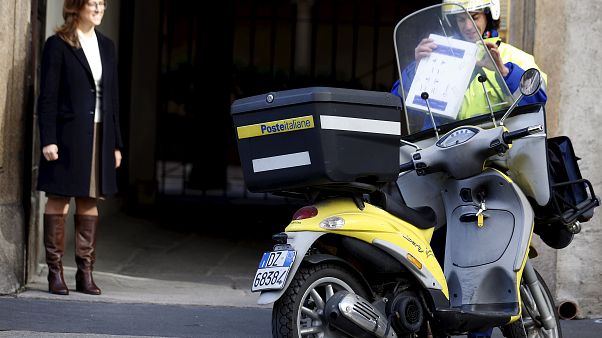 Arrestado un cartero italiano por no repartir el correo Arrestado un cartero italiano por no repartir el correo