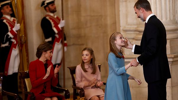 Kronprinzessin Leonor freut sich über Orden Kronprinzessin Leonor freut sich über Orden