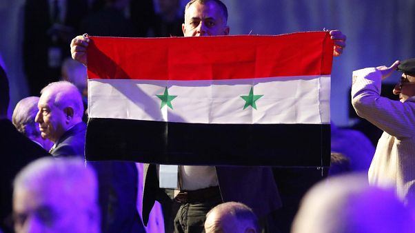 مؤتمر سوتشي: إجراء انتخابات ديموقراطية ولجنة لصياغة الدستور وشجار بين الفرقاء مؤتمر سوتشي: إجراء انتخابات ديموقراطية ولجنة لصياغة الدستور وشجار بين الفرقاء
