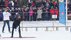 Kate beim Bandy Hockey in Stockholm