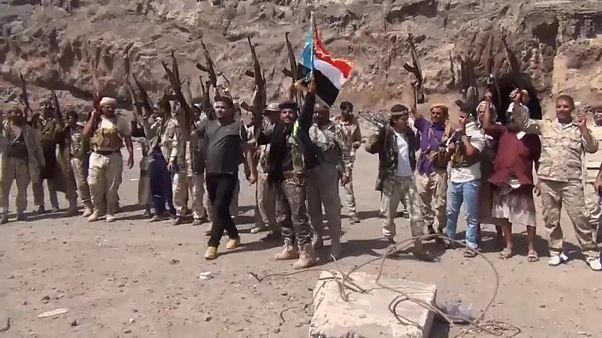 Yemen'de hükümet kuşatma altında Yemen'de hükümet kuşatma altında