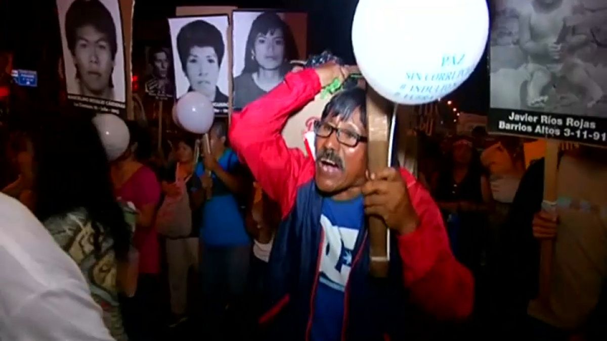 Protestos contra Fujimori continuam nem Lima