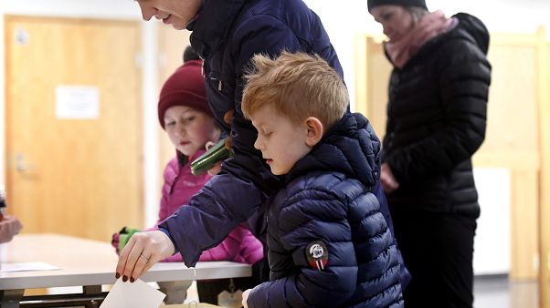 Η «εισβολή» της πορνογραφίας στις ζωές των ανηλίκων Η «εισβολή» της πορνογραφίας στις ζωές των ανηλίκων