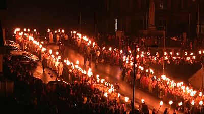 Fiesta 'vikinga' en torno al fuego en la localidad escocesa de Lerwick