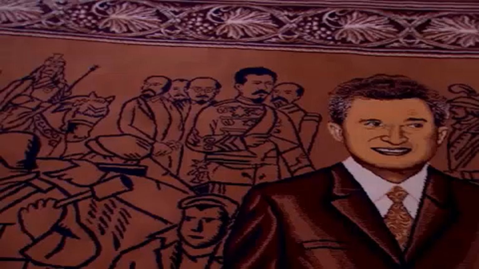 Árverésen a Ceaușescu-korszak kegytárgyai