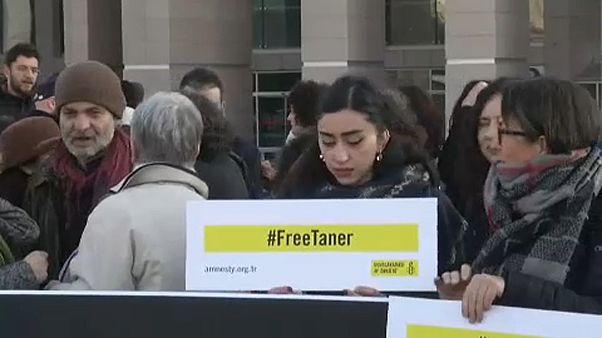 Τουρκία: Ελεύθερος ο ακτιβιστής Τανέρ Κιλίτς Τουρκία: Ελεύθερος ο ακτιβιστής Τανέρ Κιλίτς