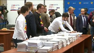 Президентские выборы: ЦИК завершила прием подписей