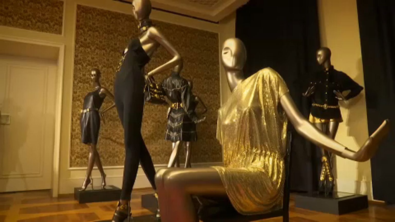 Versace retrospektív Berlinben