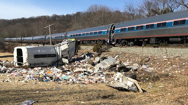 Virginia: Politikerbahn kollidiert mit Müllwagen Virginia: Politikerbahn kollidiert mit Müllwagen