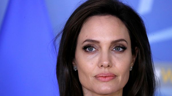Angelina Jolie und NATO gegen "Vergewaltigung als Waffe" Angelina Jolie und NATO gegen "Vergewaltigung als Waffe"