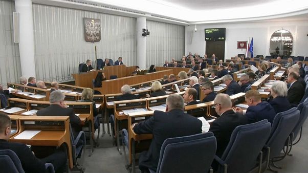 Polonia impondrá penas de cárcel por referirse a "campos de concentración polacos" en la II GM Polonia impondrá penas de cárcel por referirse a "campos de concentración polacos" en la II GM