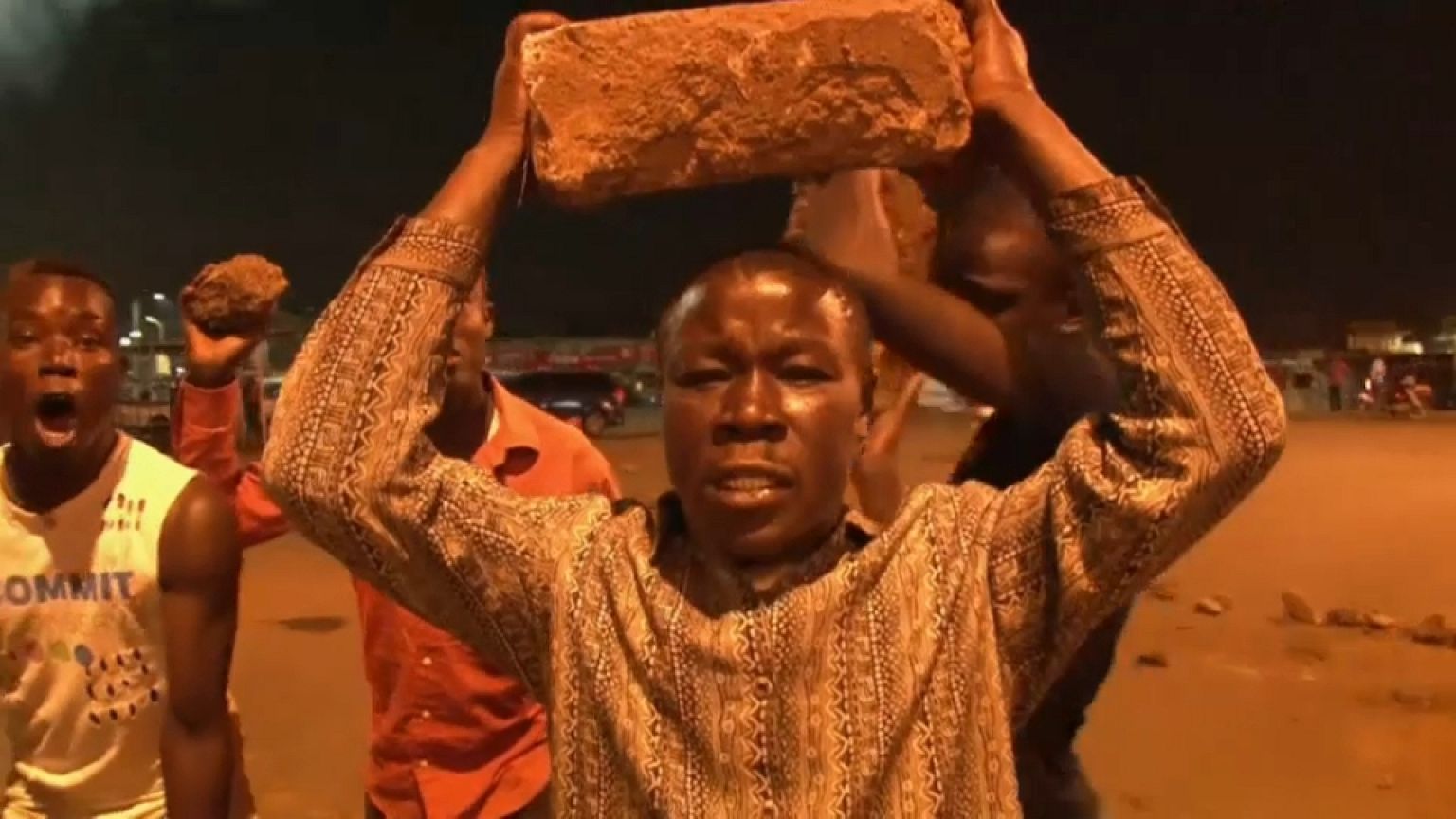Kenya: proteste per l'arresto di due leader dell'opposizione
