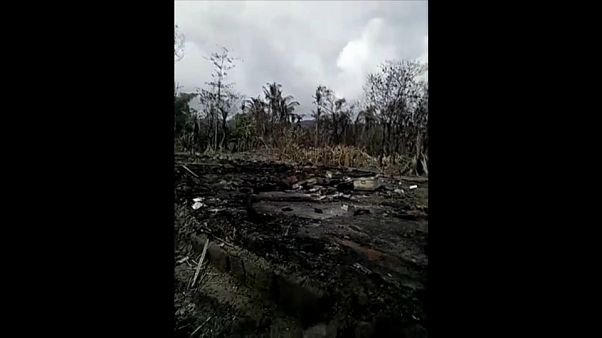 Arakan'da içerisinde Müslümanların gömülü olduğu 5 toplu mezar tespit edildi Arakan'da içerisinde Müslümanların gömülü olduğu 5 toplu mezar tespit edildi