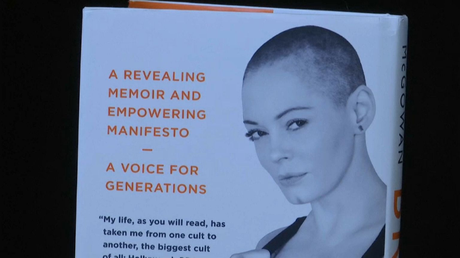 La trilogia di progetti di Rose McGowan, "architetto" della caduta di Weinstein