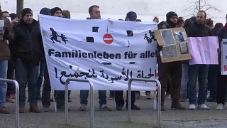 Воссоединение семей беженцев в ФРГ отложено