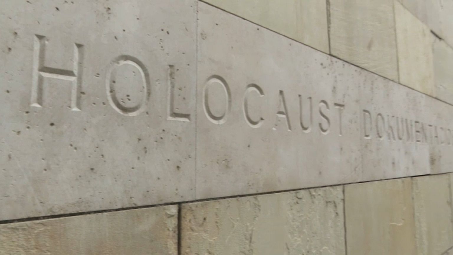 Shoah : la Hongrie critique la Pologne