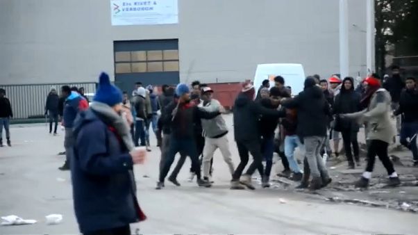 Violences "jamais vues" à Calais Violences "jamais vues" à Calais