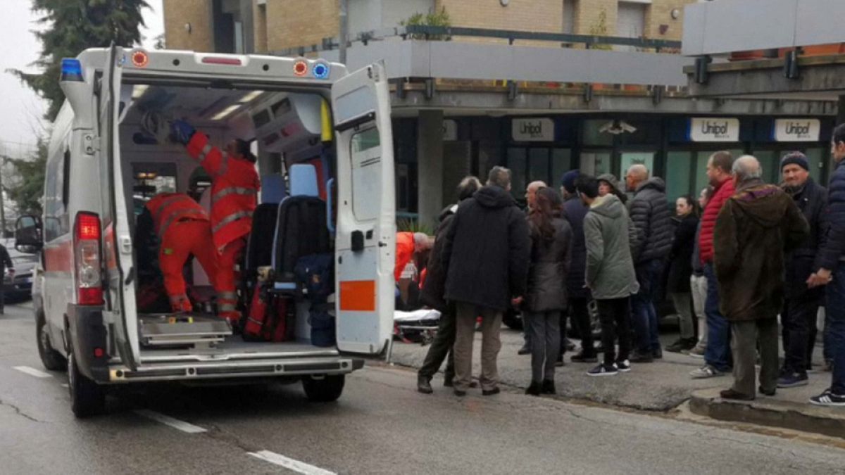 Seis heridos en un tiroteo racista en la ciudad italiana de Macerata