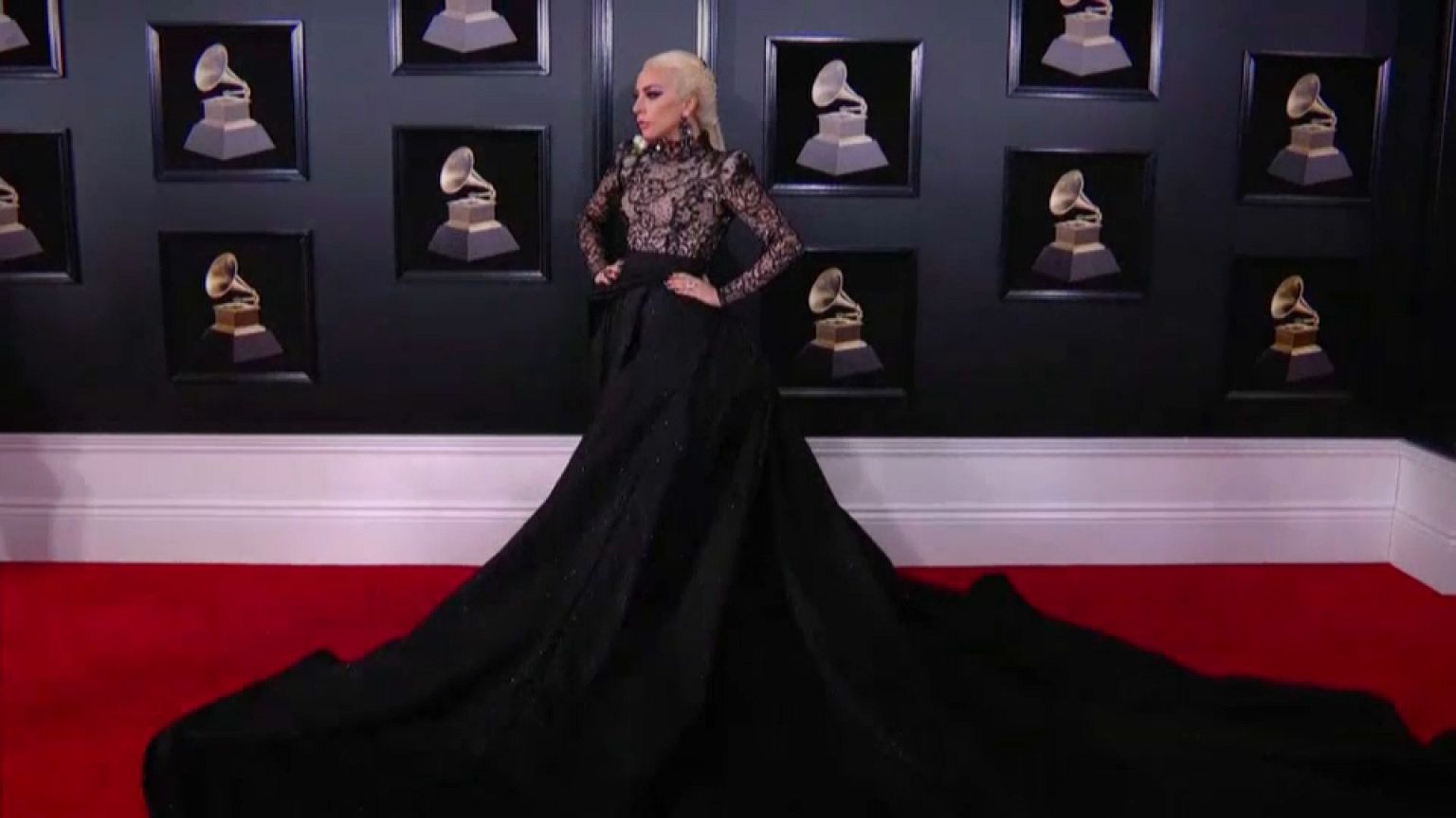 Lady Gaga'dan Avrupa'ya erken veda