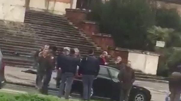 Πυρά ενόπλου κατά μεταναστών Πυρά ενόπλου κατά μεταναστών