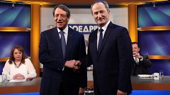 Κάλεσμα στις κάλπες από Αναστασιάδη, Μαλά