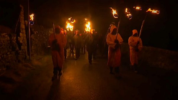 Mit Feuer gegen den Winter Mit Feuer gegen den Winter