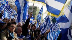 Cientos de miles de griegos se manifiestan para reivindicar el nombre de Macedonia
