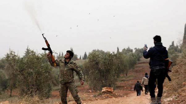 Continúa la ofensiva militar turca contra los kurdos del noroeste de Siria Continúa la ofensiva militar turca contra los kurdos del noroeste de Siria