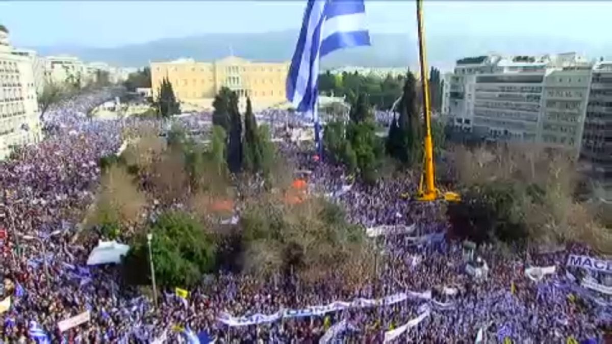 Népszavazást akarnak az athéni tüntetők