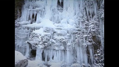 Застывший водопад