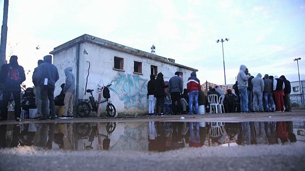 Israele, al via la deportazione di 38.000 stranieri Israele, al via la deportazione di 38.000 stranieri