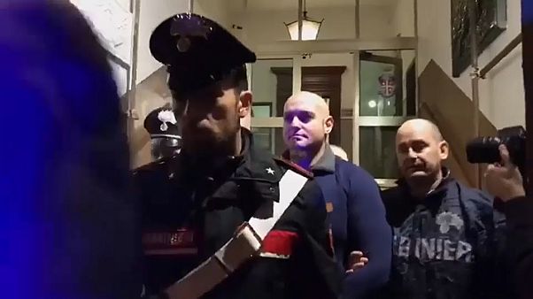 El autor del tiroteo de Macerata tenía un ejemplar de 'Mein Kampf' El autor del tiroteo de Macerata tenía un ejemplar de 'Mein Kampf'