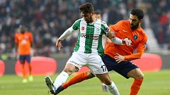Galatasaray taraftarı havaalanında karşılaştığı Arda Turan'a tepki gösterdi