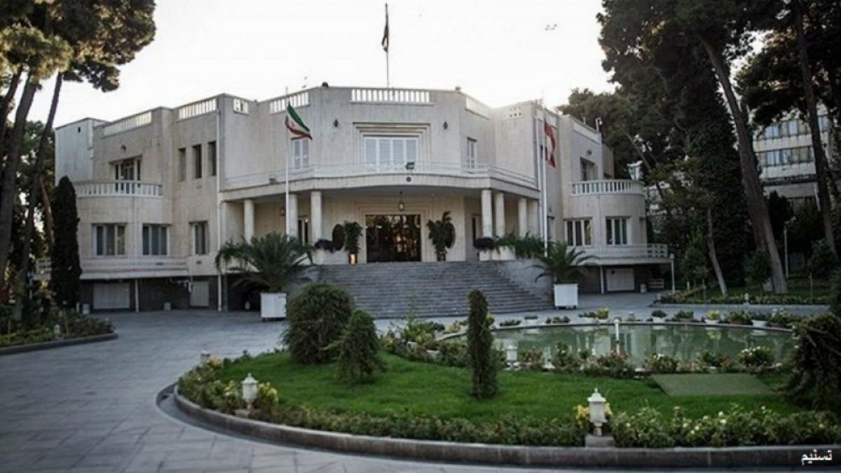 İran cumhurbaşkanlığı sarayına girmeye çalışan şüpheli vuruldu
