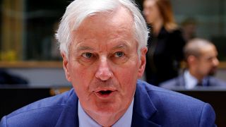 Barnier in UK for Brexit talks amid Tory turmoil on trade