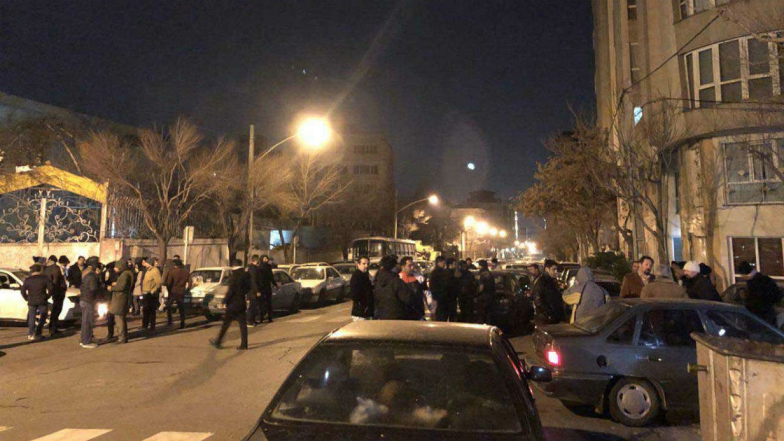 کسری نوری: دراویش از حقوق بنیادی‌شان دفاع می کنند
