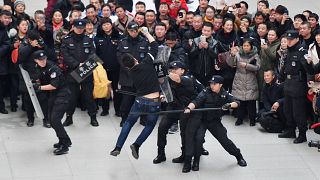 صد و بیست هزار اویغور در شین‌جیانگ چین زندانی هستند