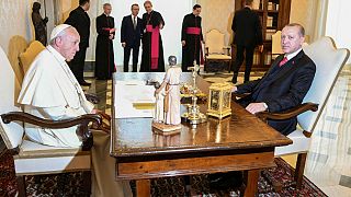 Cumhurbaşkanı Erdoğan Vatikan'da Papa ile görüştü