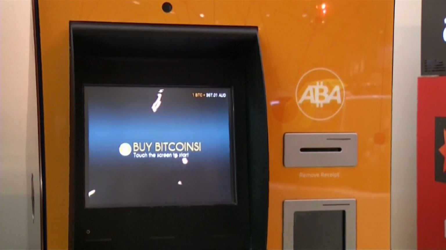 Lloyds prohíbe comprar bitcoines con sus tarjetas