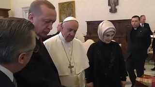 A pápa fogadta a török elnököt